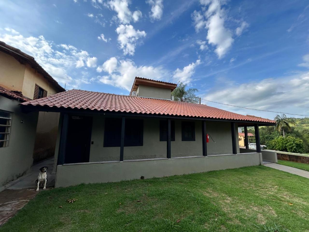 Pousada Villa Tropea - Fazenda Chapadao Serra Negra  Exterior photo